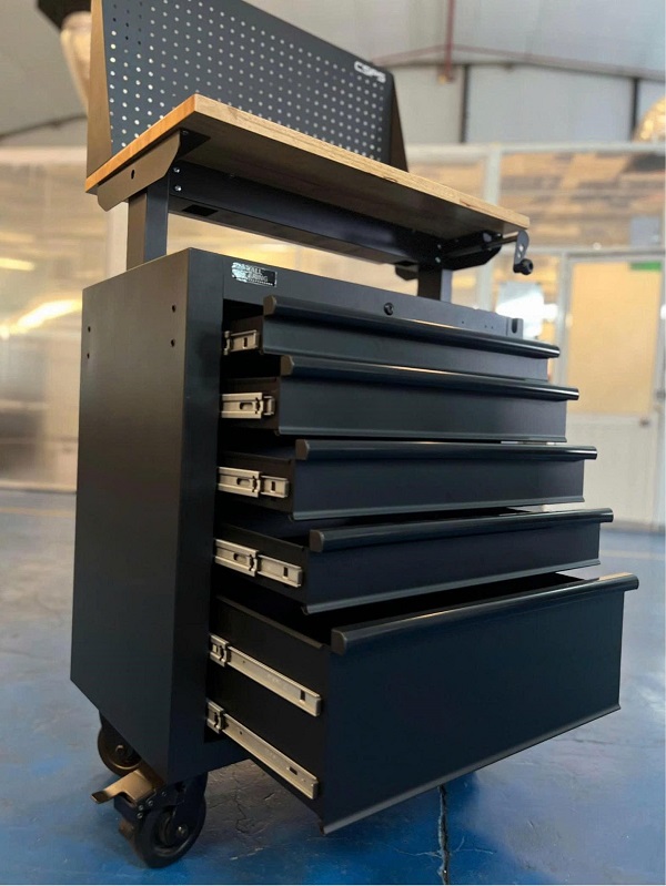 Cách sắp xếp xưởng gọn gàng - Giải pháp tối ưu từ các mẫu tủ CSPS của Fabina