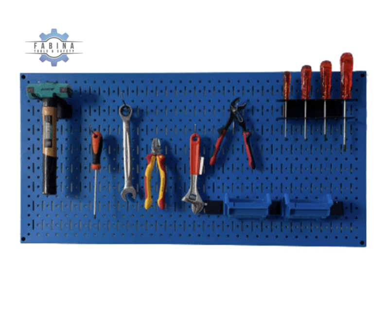 Biến Tường Trống Thành Kệ cùng Tấm lưới Pegboard
