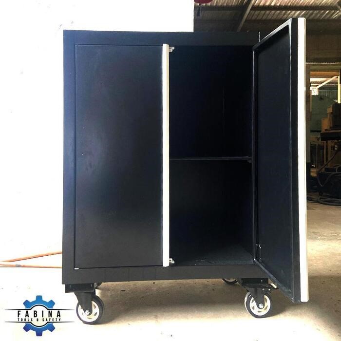 Tủ dụng cụ giá bao nhiêu