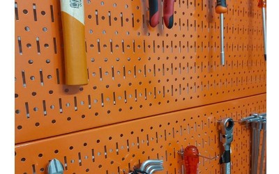 Sự tiện lợi khi sử dụng tấm lưới Pegboard