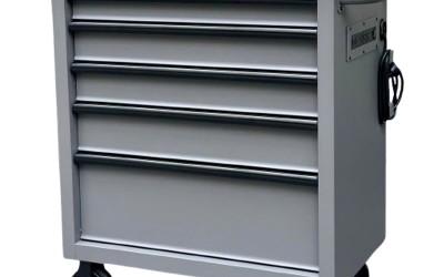 Tủ Dụng Cụ Thép Không Gỉ Có Ưu Điểm Gì So Với Tủ Thông Thường?